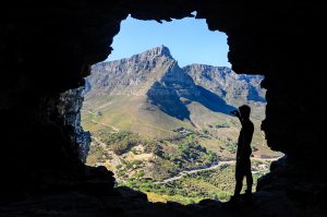 Lions Head Hike. Wally's Cave, Cape Town Photo Tours