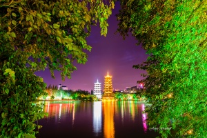 Guilin Pogoda Nightscape. China Photo Tour